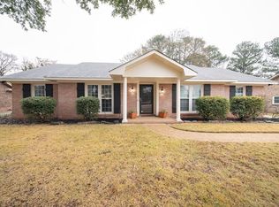 6824 Lorna Dr, Columbus, GA 31909