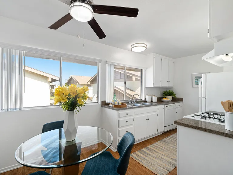 Walnut East — Photo 10
