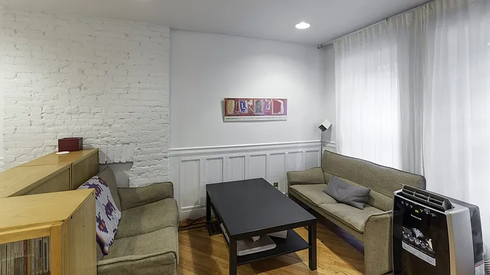 Rented by Garfield Realty  | media 25