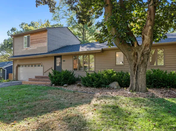 4848 Arlington Dr, Minnetonka, MN 55343