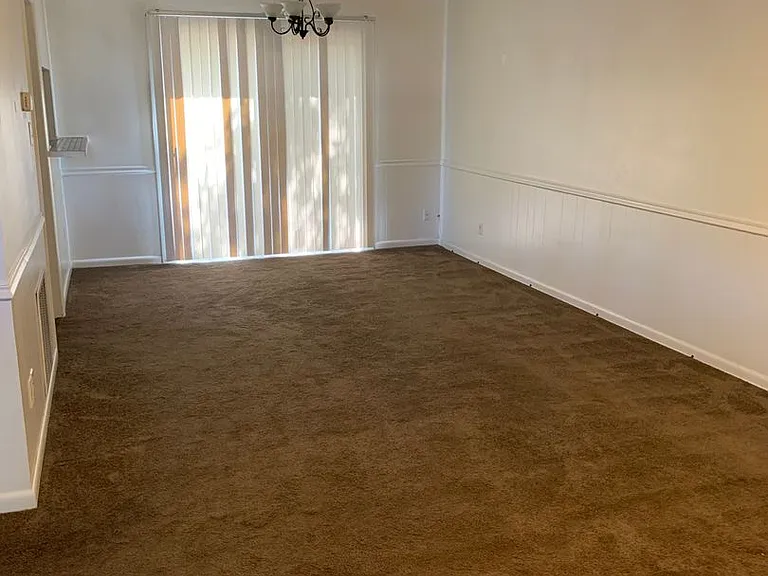 455 Mall Blvd #36 — Photo 3