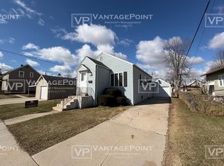 2110 Lincoln St, Two Rivers, WI 54241