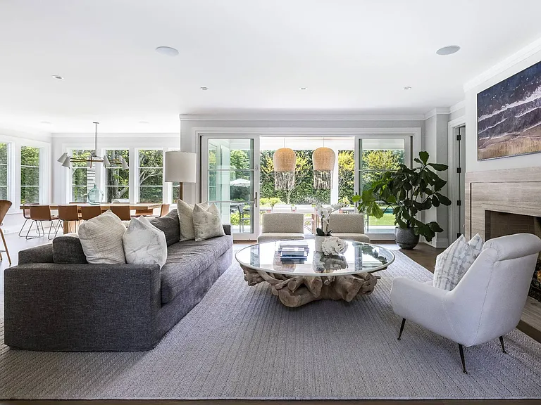 9 Holly Way — Photo 8