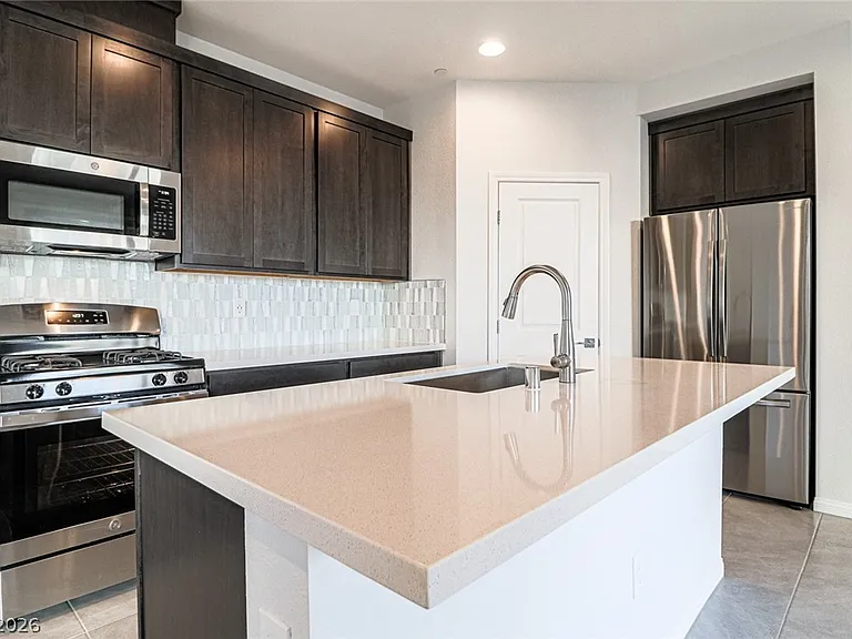 9220 Far Side Ave — Photo 22