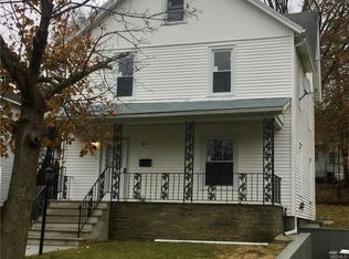 30 Riverview St, Walden, NY 12586