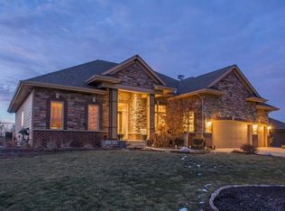 4050 Hammontree Ct, Clive, IA 50325