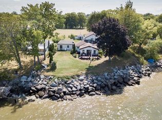 1947 Lake Rd, Youngstown, NY 14174