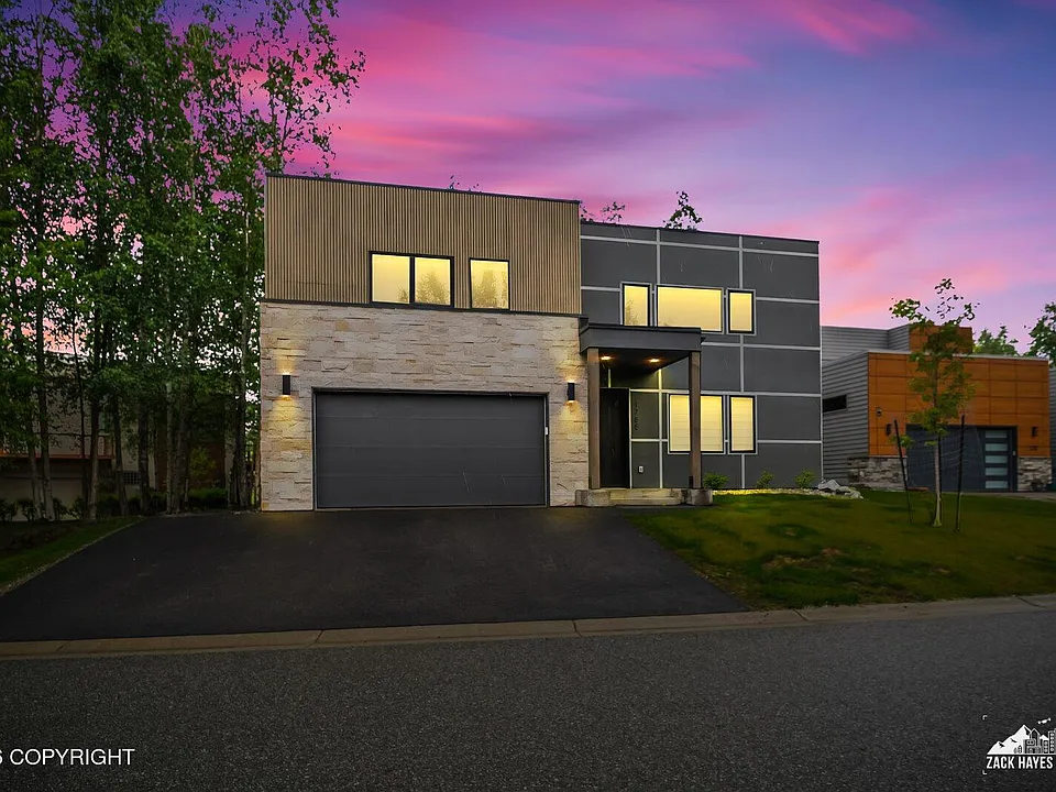 1785 Evangeline Ln