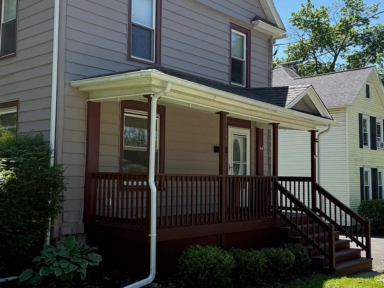 64 Frances St — Photo 3