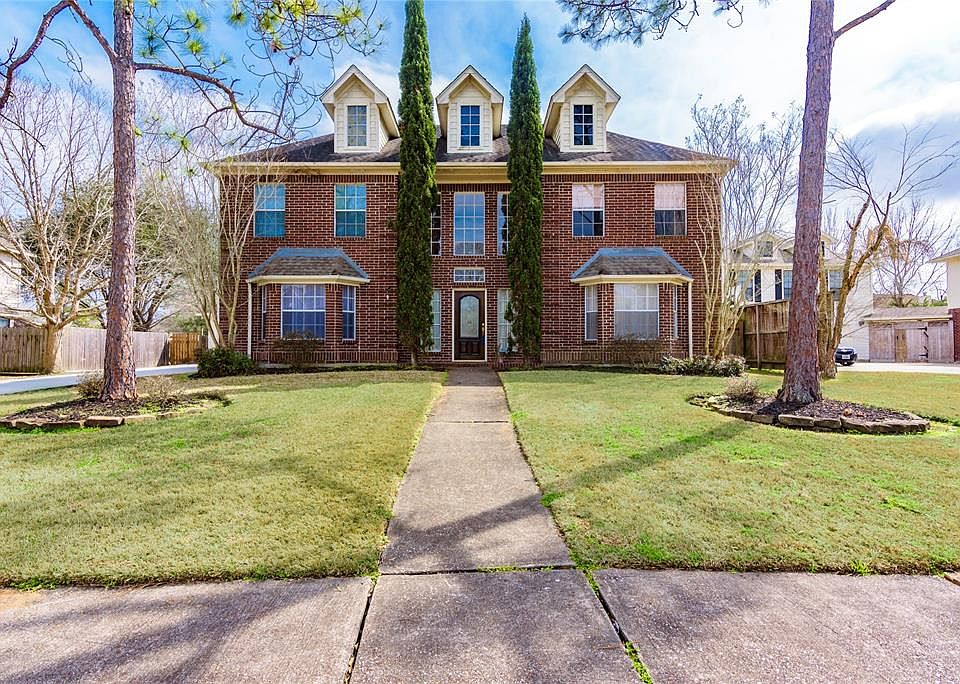 1st image of 1404 Piney Woods Dr
