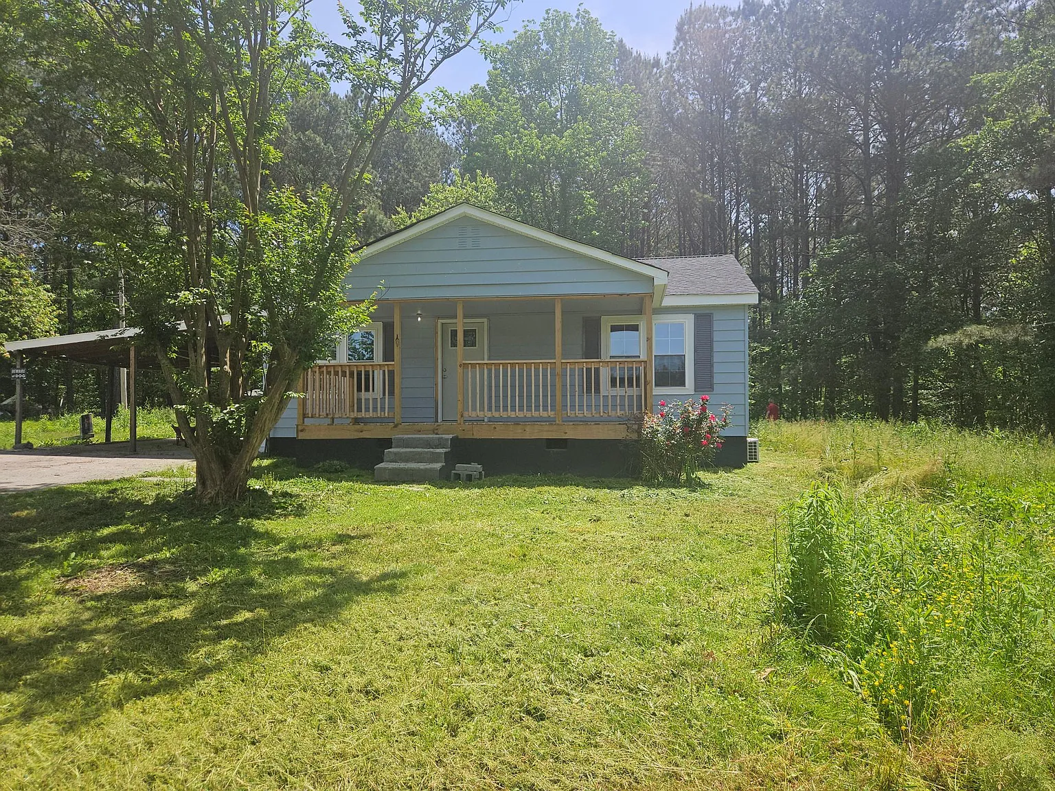 213 Labelle Way — Photo 1