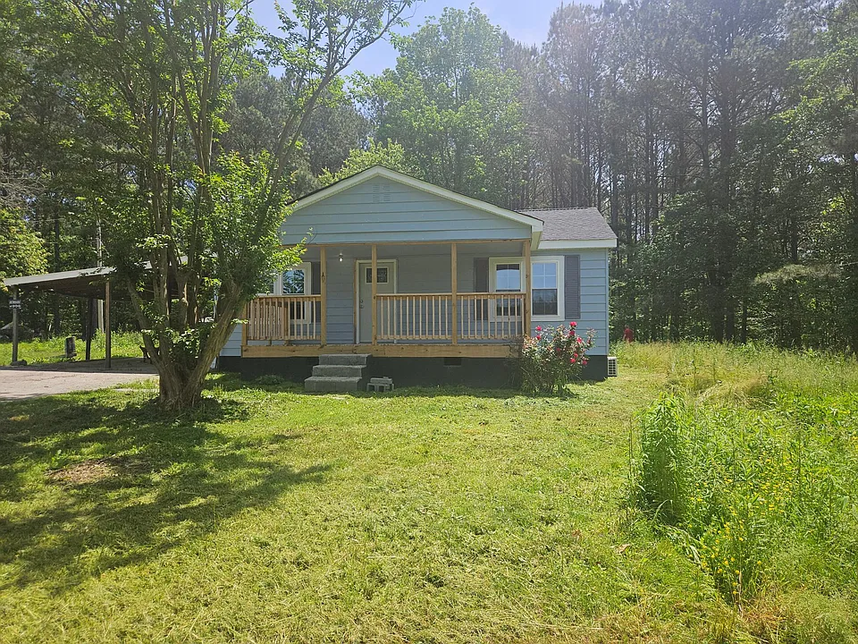 213 Labelle Way