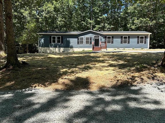 3rd image of 4628 Bradley Farm Rd N