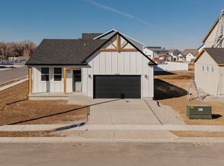 1082 E Antelope Dr #608, Eagle Mountain, UT 84005