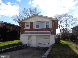 646 Colebrook Rd, Philadelphia, PA 19115