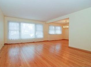 194 W Normandy Dr, Chicago Heights, IL
