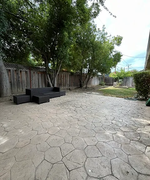 203 Coventry Dr — Photo 12