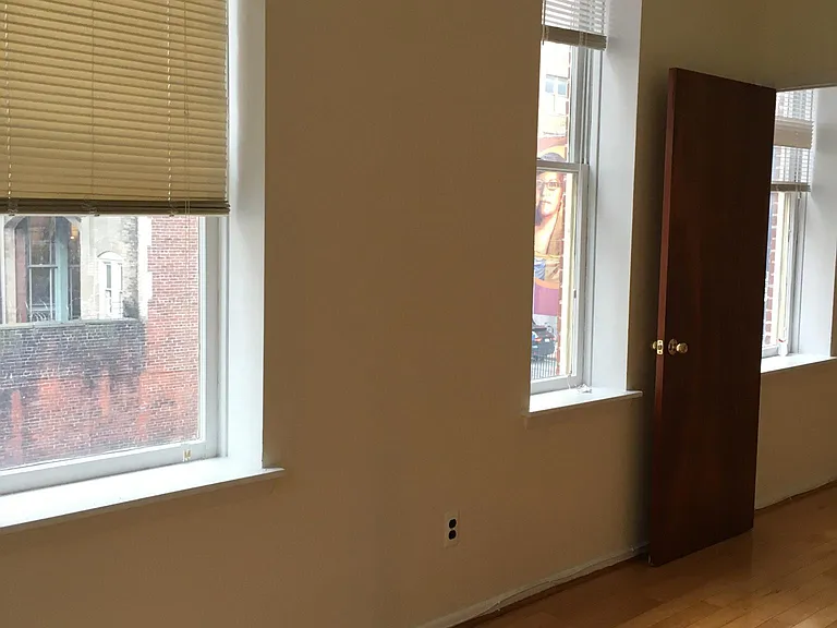 201 S 12th St #4B — Photo 6