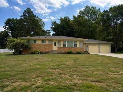 5060 Tahquamenon Trl, Flushing, MI, 48433