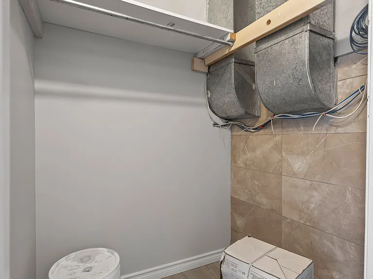 329 Thompson Rd #2 — Photo 32