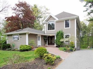 23 Wallace Rd, Wayland, MA 01778