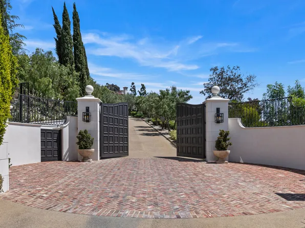 9904 Kip Dr, Beverly Hills, CA 90210