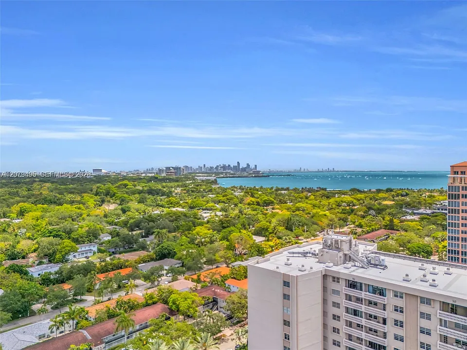 90 Edgewater Dr #1101