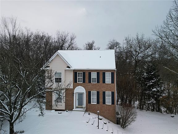 2nd image of 403 Saint James Ct