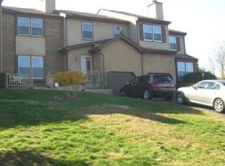 2562 Terraced Hills Ct, Sanatoga, PA 19464