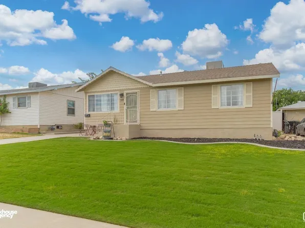 129 Franklin Ave, Taft, CA 93268