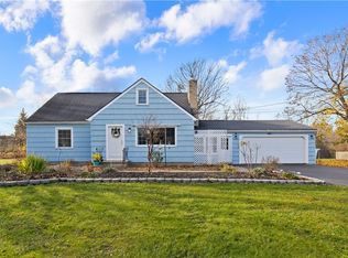 765 Webster Rd, Webster, NY 14580