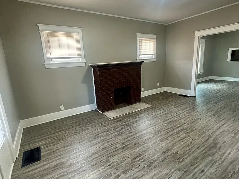 1214 Dresden Ave — Photo 3