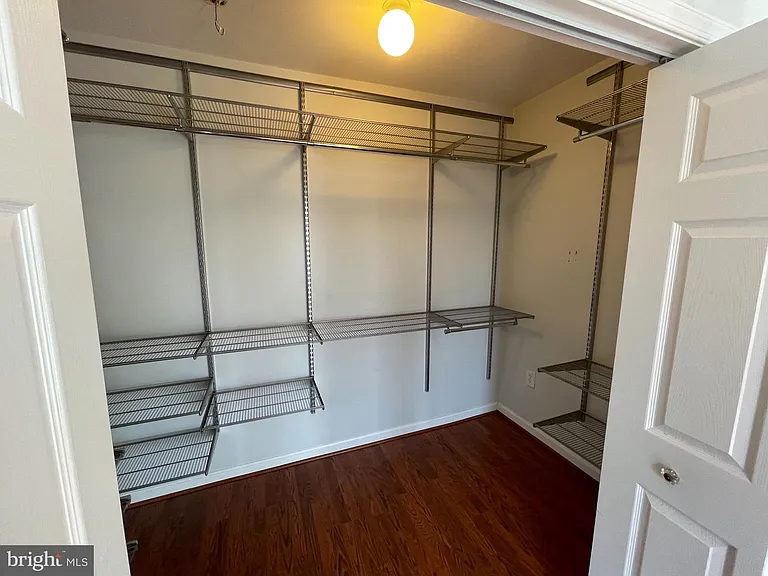 514 Columbia Rd NW — Photo 7