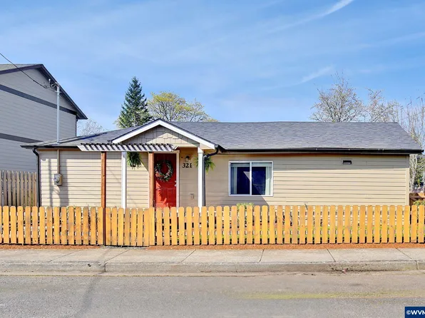 321 SE Davis St, Dallas, OR 97338