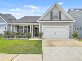 628 Pendleton Dr, Moncks Corner, SC 29461