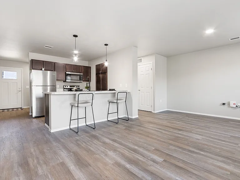 Sawyer Pointe — Photo 35