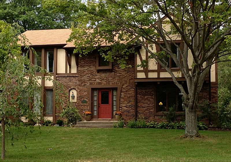 1st image of 40 Williamsburg Ct