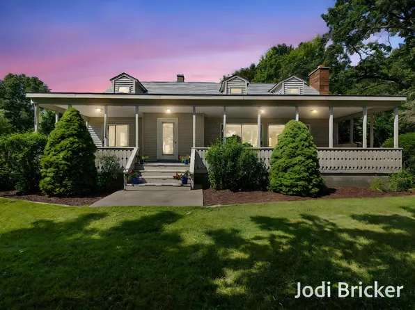 15364 Leonard St, Spring Lake, MI 49456