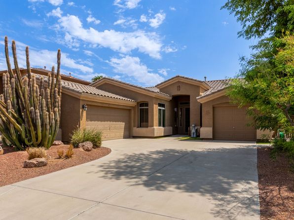 4667 E County Down Dr