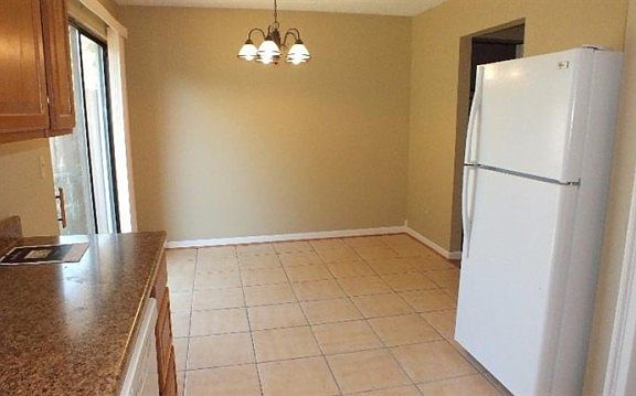 4th image of 61 Apple Ln
