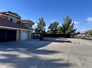 12490 Iroquois Rd, Apple Valley, CA 92308