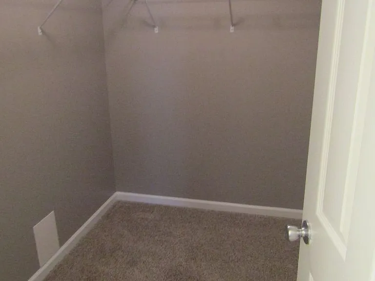 158 Woodmere Dr — Photo 7
