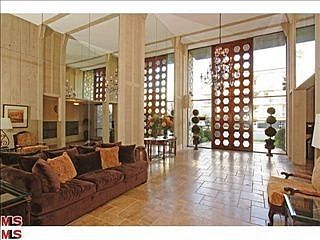 3rd image of 809 S Bundy Dr APT 208