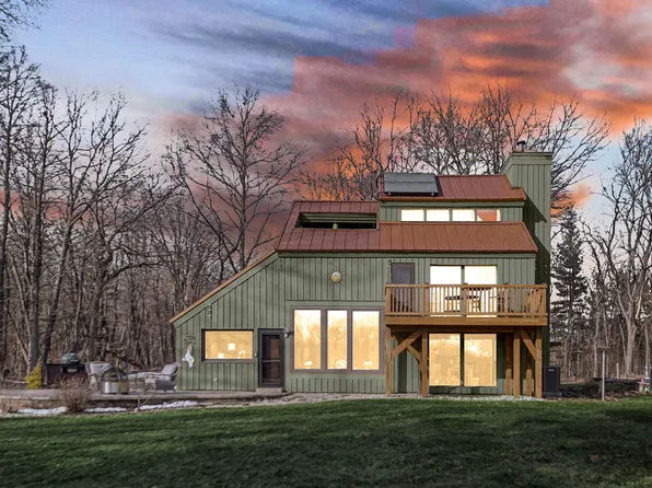 539 N 300 E, Valparaiso, IN 46383