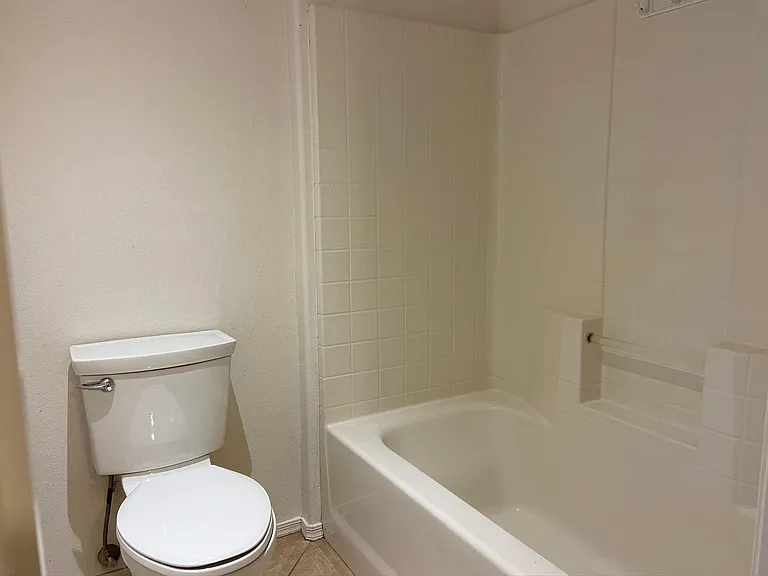 1800 W Elliot Rd #123 — Photo 5