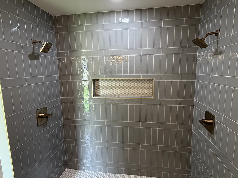 726 Garden Grv — Photo 10