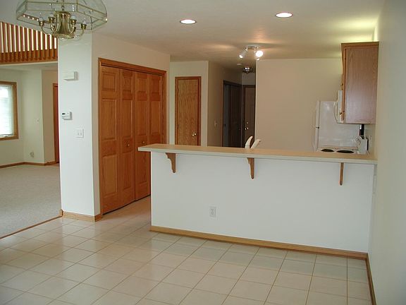 2nd image of 11365 Edgemere Ter