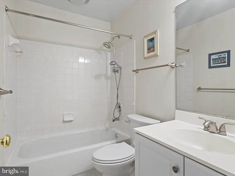 7441 Heatherfield Ln — Photo 20
