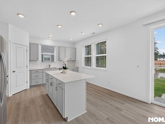 5th image of 14730 59th Ave E