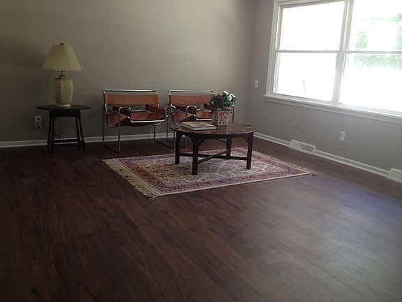 Livingroom w/lg. dbl. window